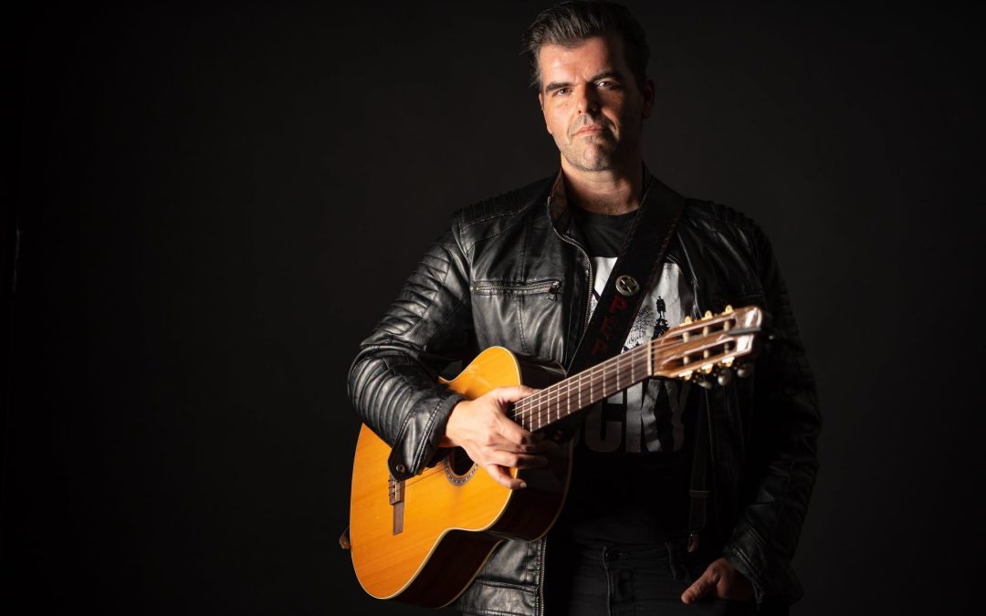 Pépé et sa guitare